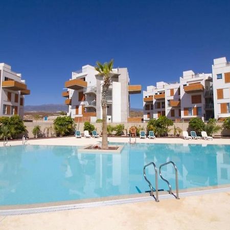 El Medano Beachfront Triplex Penthouse With Pool, Rooftop, Sea View Екстер'єр фото