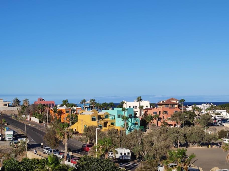 El Medano Beachfront Triplex Penthouse With Pool, Rooftop, Sea View Екстер'єр фото